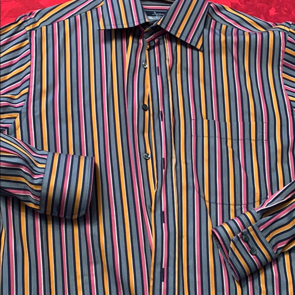 Ingram 100% Italian button down shirt; soft, clean